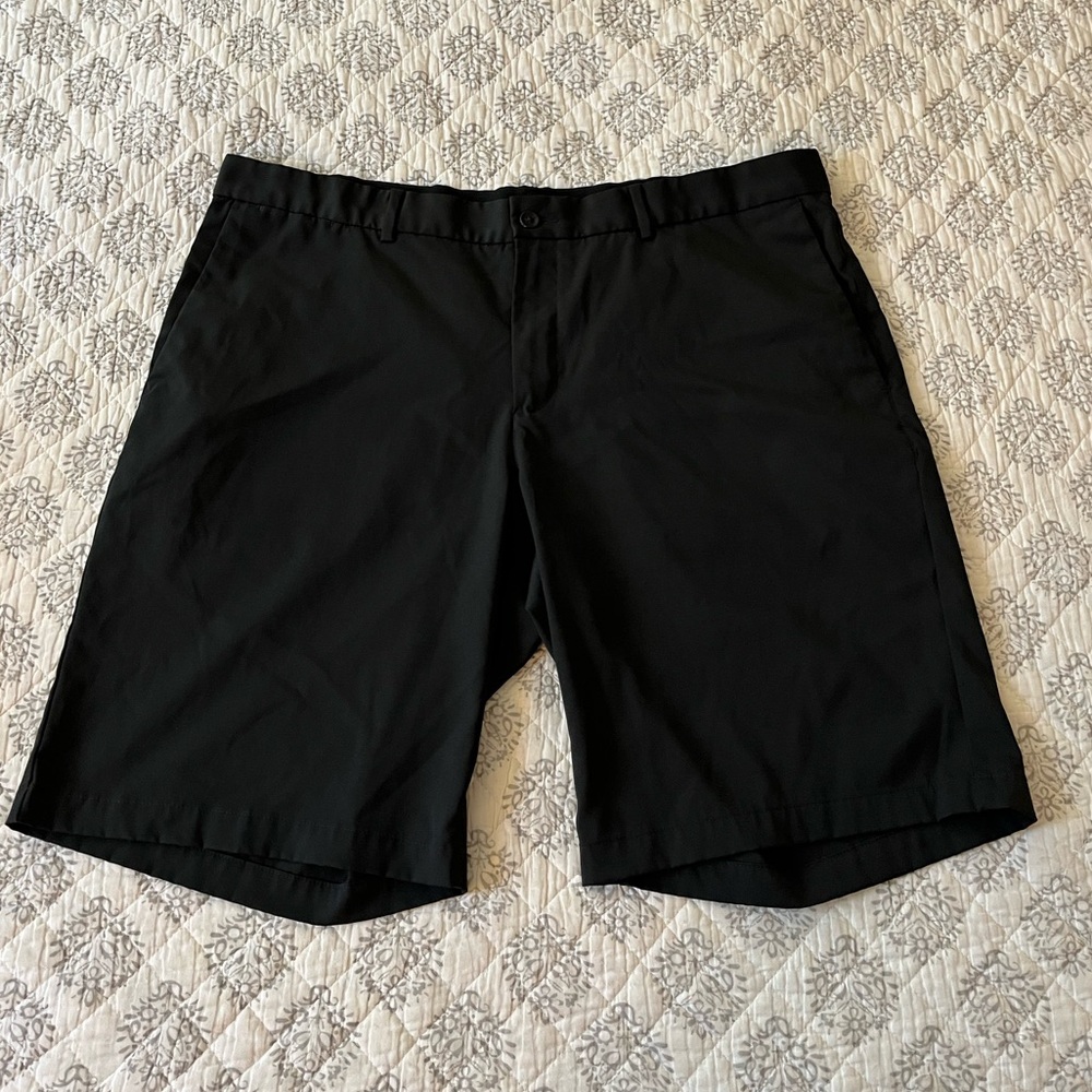 Nike Men’s Golf Shorts Size 38 (XL) - Black